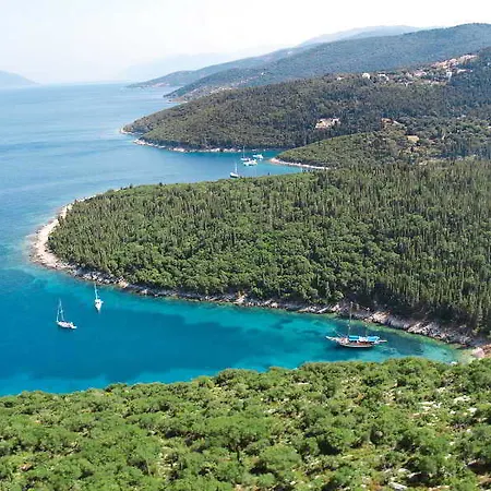 Agnantia アパート